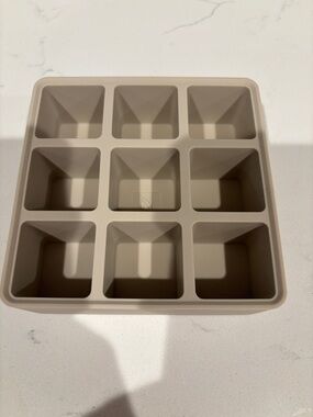 Nespresso Barista Single Ice Cube Tray - Made in Italy Grey,